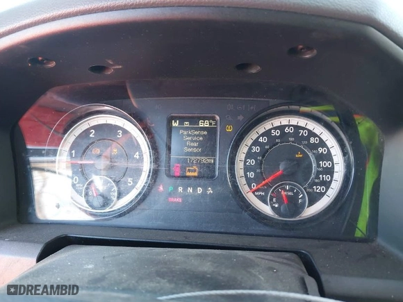 2018 Ram 2500 Tradesman with VIN 3C6UR5CL2JG379050, listed as a IAAI auction lot 41534736 with 172,792 mi miles. Bid and sale history available at carsss.com. Image 7.