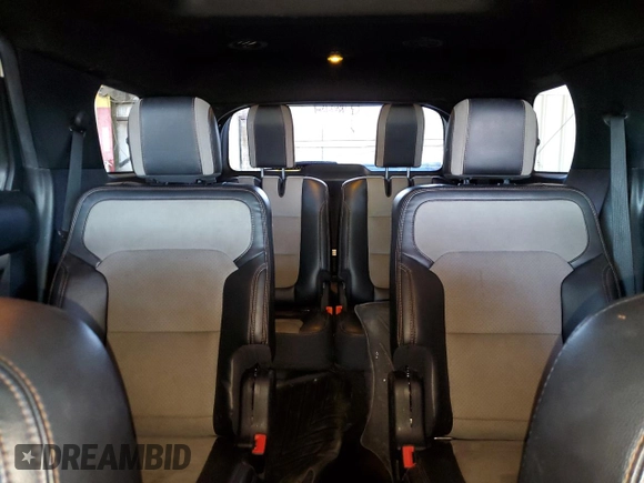 2017 Ford Explorer XLT z VIN 1FM5K8D86HGC87745, wystawiony jako Copart lot #54706325 z przebiegiem 116 107 mil mil oraz Szkoda całkowita • Salvage title. Historia ofert i sprzedaży dostępna na DreamBid. Obrazek 10.