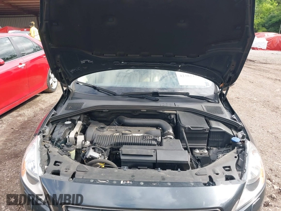 2013 Volvo S60 T5 Premier with VIN YV1612FS7D2232224, listed as a IAAI auction lot 42382432 with 100,274 mi miles and . Bid and sale history available at DreamBid. Image 10.