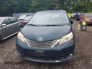 2011 Toyota Sienna XLE AAS с VIN 5TDYK3DC5BS090992, выставлен на аукционе IAAI как лот 42464308 с пробегом 356 672 миль миль и . История ставок и продаж доступна на DreamBid. Изображение 12.