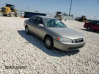 2000 Toyota Camry CE z VIN 4T1BG22K3YU009533, wystawiony jako Copart lot #48996855 z przebiegiem 132 705 mil mil oraz Szkoda całkowita • Salvage title. Historia ofert i sprzedaży dostępna na DreamBid. Obrazek 10.