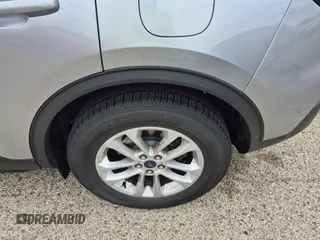 2022 Ford Escape SE z VIN 1FMCU0G65NUB40925, wystawiony jako IAAI lot #42841804 z przebiegiem 54 950 mil mil oraz . Historia ofert i sprzedaży dostępna na DreamBid. Obrazek 1.