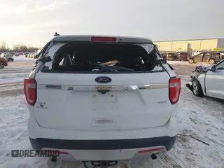 2017 Ford Explorer XLT с VIN 1FM5K8D84HGA25190, выставлен на аукционе IAAI как лот 41429617 с пробегом Не указан миль и . История ставок и продаж доступна на DreamBid. Изображение 15.