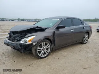 2013 Nissan Altima 3.5 SL with VIN 1N4BL3AP1DN557365, listed as a Copart auction lot 50972475 with 135,703 mi miles and Salvage Title. Bid and sale history available at carsss.com. Image 1.