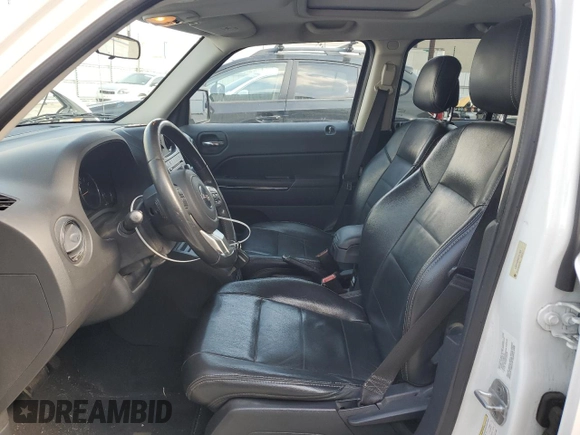 2011 Jeep Patriot Latitude X with VIN 1J4NF4GB9BD211965, listed as a Copart auction lot 44366385 with 111,318 mi miles and Salvage Title. Bid and sale history available at DreamBid. Image 7.