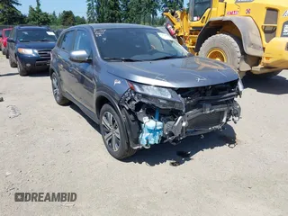 2024 Mitsubishi Outlander S z VIN JA4ARUAU1RU018896, wystawiony jako IAAI lot #42465940 z przebiegiem 15 984 mil mil oraz . Historia ofert i sprzedaży dostępna na DreamBid. Obrazek 1.
