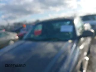 2008 Chevrolet Silverado 1500 Work Truck with VIN 1GCEK14C38Z200386, listed as a IAAI auction lot 41806992 with 337,187 mi miles. Bid and sale history available at carsss.com. Image 6.