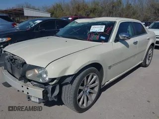 2005 Chrysler 300 with VIN 2C3JA63H55H575644, listed as a IAAI auction lot 41832290 with 184,108 mi miles. Bid and sale history available at carsss.com. Image 2.