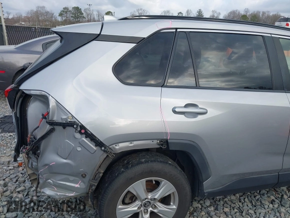 2019 Toyota RAV4 XLE with VIN JTMW1RFV6KD009277, listed as a IAAI auction lot 41678576 with 51,833 mi miles. Bid and sale history available at carsss.com. Image 6.
