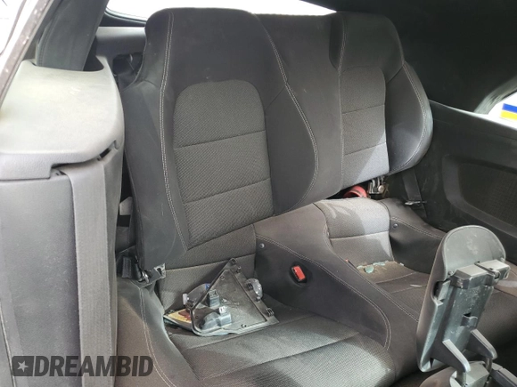 2015 Ford Mustang V6 с VIN 1FATP8EM4F5386779, выставлен на аукционе Copart как лот 48425085 с пробегом 143 776 миль миль и Списание • Salvage title. История ставок и продаж доступна на DreamBid. Изображение 10.