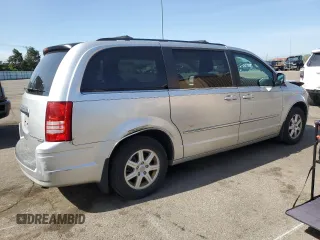 2010 Chrysler Town & Country Touring Plus with VIN 2A4RR8D18AR394752, listed as a Copart auction lot 52367295 with 157,320 mi miles and Salvage Title. Bid and sale history available at DreamBid. Image 3.