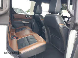 2022 Ford Bronco с VIN 1FMEE5BP9NLB05314, выставлен на аукционе IAAI как лот 41910228 с пробегом Не указан миль и . История ставок и продаж доступна на DreamBid. Изображение 8.