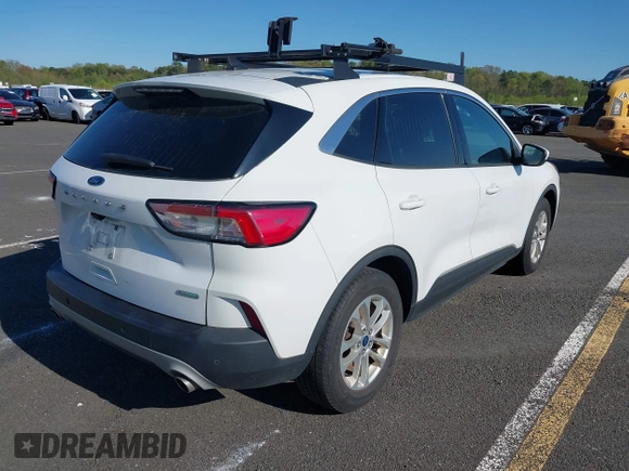 2020 Ford Escape SE with VIN 1FMCU0G68LUB44206, listed as a IAAI auction lot 42069354 with 95,117 mi miles and . Bid and sale history available at carsss.com. Image 4.