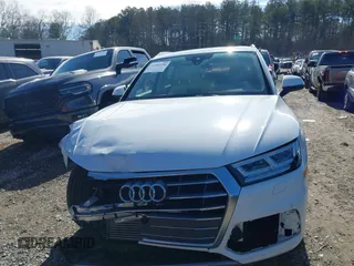 2018 Audi Q5 Premium Plus with VIN WA1BNAFY1J2103568, listed as a IAAI auction lot 41445298 with 38,385 mi miles. Bid and sale history available at carsss.com. Image 12.