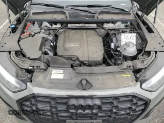 2024 Audi Q5 S line Premium Plus z VIN WA1EAAFY9R2045228, wystawiony jako Copart lot #53828645 z przebiegiem 16 502 mil mil oraz Szkoda całkowita • Salvage title. Historia ofert i sprzedaży dostępna na DreamBid. Obrazek 11.