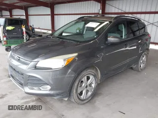 2014 Ford Escape SE with VIN 1FMCU0GXXEUC46554, listed as a IAAI auction lot 42057795 with 92,147 mi miles. Bid and sale history available at carsss.com. Image 2.