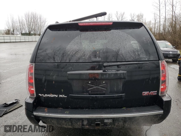 2014 GMC Yukon XL Denali with VIN 1GKS2MEF3ER133527, listed as a Copart auction lot 46869275 with 145,014 mi miles and Salvage Title. Bid and sale history available at carsss.com. Image 6.