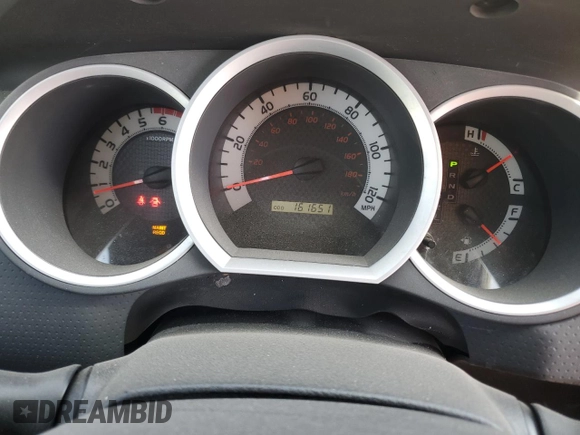 2015 Toyota Tacoma PreRunner z VIN 5TFJX4GN4FX050974, wystawiony jako Copart lot #46332305 z przebiegiem 161 651 mil mil oraz Szkoda całkowita • Salvage title. Historia ofert i sprzedaży dostępna na DreamBid. Obrazek 9.