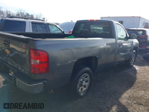 2011 Chevrolet Silverado 1500 LT with VIN 1GCNCSEA1BZ403865, listed as a IAAI auction lot 40950583 with 223,799 mi miles. Bid and sale history available at carsss.com. Image 4.