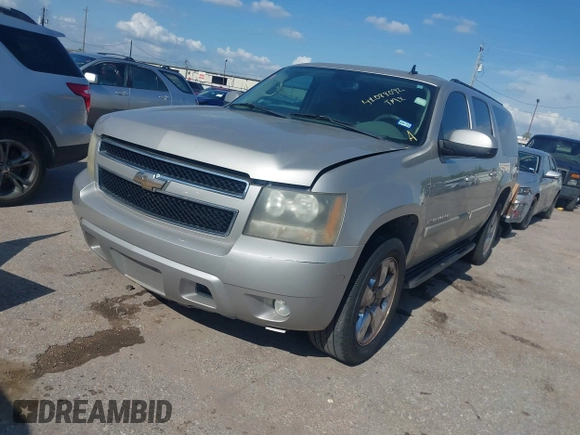 2008 Chevrolet Suburban LT w/2LT with VIN 3GNFC16038G299755, listed as a IAAI auction lot 42088092 with 141,876 mi miles. Bid and sale history available at carsss.com. Image 2.