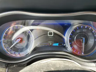 2016 Chrysler 300 C с VIN 2C3CCAEG6GH128026, выставлен на аукционе Copart как лот 57798045 с пробегом 108 687 миль миль и Списание • Salvage title. История ставок и продаж доступна на DreamBid. Изображение 9.
