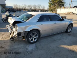 2005 Chrysler 300 with VIN 2C3JA43R65H528703, listed as a Copart auction lot 42057285 with 159,316 mi miles and Salvage Title. Bid and sale history available at carsss.com. Image 3.