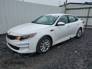 2018 Kia Optima EX with VIN 5XXGU4L32JG244488, listed as a Copart auction lot 61205385 with 83,857 mi miles and Salvage title. Bid and sale history available at DreamBid. Image 1.