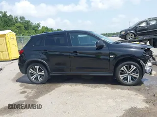 2020 Mitsubishi Outlander ES z VIN JA4AP3AU2LU017750, wystawiony jako IAAI lot #42614176 z przebiegiem 102 566 mil mil oraz . Historia ofert i sprzedaży dostępna na DreamBid. Obrazek 14.