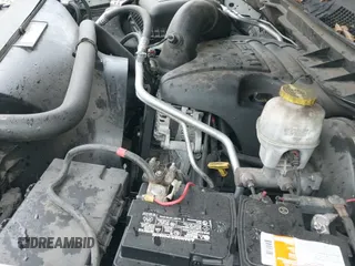 2019 Ram 1500 Tradesman z VIN 3C6JR6DTXKG580090, wystawiony jako IAAI lot #41623221 z przebiegiem 123 536 mil mil oraz . Historia ofert i sprzedaży dostępna na DreamBid. Obrazek 20.