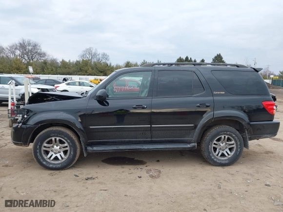 2003 Toyota Sequoia Limited with VIN 5TDBT48A23S164548, listed as a IAAI auction lot 41716216 with 224,658 mi miles. Bid and sale history available at carsss.com. Image 14.