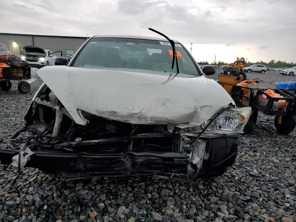 2005 Toyota Camry STD z VIN 4T1BE32K85U386267, wystawiony jako Copart lot #59219615 z przebiegiem 171 844 mil mil oraz Szkoda całkowita • Salvage title. Historia ofert i sprzedaży dostępna na DreamBid. Obrazek 5.