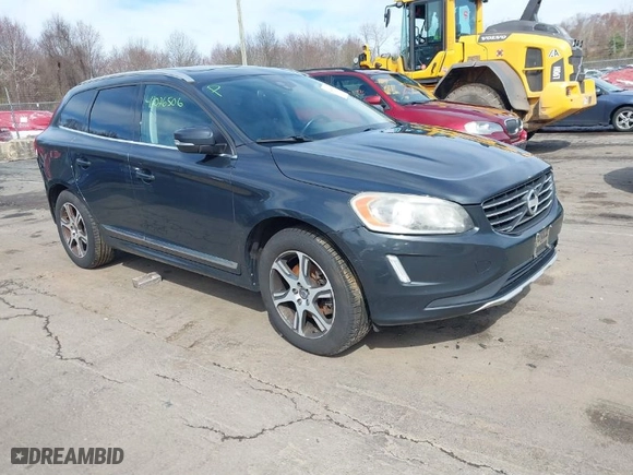 2014 Volvo XC60 3.0L R-Design Premier Plus with VIN YV4902DZXE2545921, listed as a IAAI auction lot 42026506 with 232,903 mi miles. Bid and sale history available at carsss.com. Image 1.