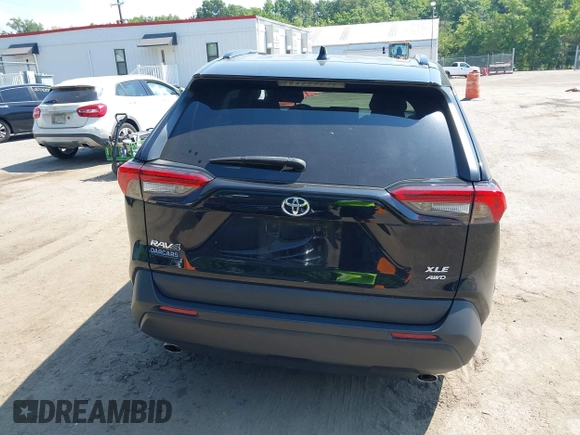 2020 Toyota RAV4 XLE with VIN 2T3P1RFV7LW111230, listed as a IAAI auction lot 40012870 with 22,444 mi miles. Bid and sale history available at carsss.com. Image 16.