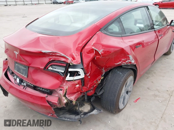 2023 Tesla Model 3 z VIN 5YJ3E1EA4PF384642, wystawiony jako IAAI lot #41496074 z przebiegiem 10 860 mil mil oraz . Historia ofert i sprzedaży dostępna na DreamBid. Obrazek 18.