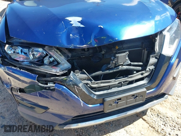 2018 Nissan Rogue S with VIN KNMAT2MT4JP537958, listed as a IAAI auction lot 41744449 with 210,612 mi miles and . Bid and sale history available at carsss.com. Image 6.