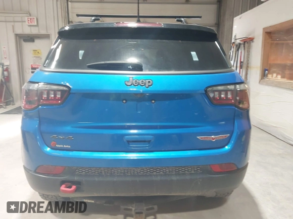 2018 Jeep Compass Trailhawk with VIN 3C4NJDDB3JT234529, listed as a IAAI auction lot 41973123 with 173,559 mi miles and . Bid and sale history available at DreamBid. Image 16.