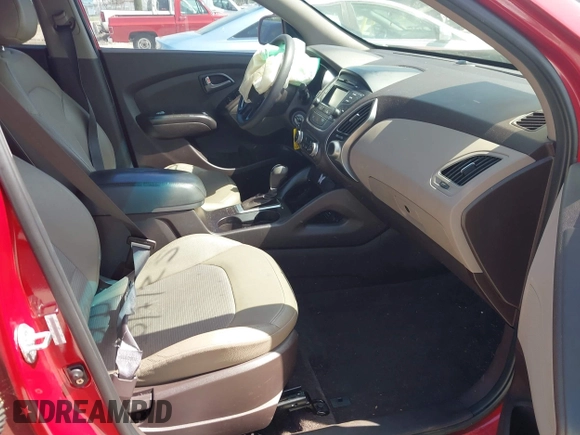 2015 Hyundai Tucson GLS with VIN KM8JT3AF8FU041103, listed as a IAAI auction lot 41967606 with 79,662 mi miles and . Bid and sale history available at DreamBid. Image 5.