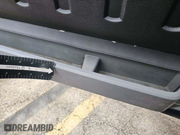 2013 Ford F-250 XL with VIN 1FT7X2BT6DEB36591, listed as a IAAI auction lot 42763197 with 330,968 mi miles and . Bid and sale history available at DreamBid. Image 27.
