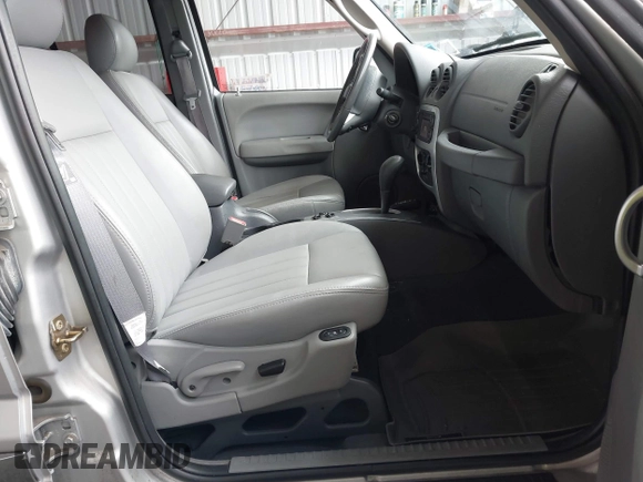 2005 Jeep Liberty Limited with VIN 1J4GL58K95W705631, listed as a IAAI auction lot 41868241 with 108,034 mi miles and . Bid and sale history available at DreamBid. Image 5.