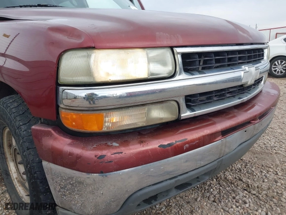 2003 Chevrolet Suburban LT with VIN 1GNEC16Z93J203872, listed as a IAAI auction lot 41666221 with 1 mi miles. Bid and sale history available at carsss.com. Image 6.
