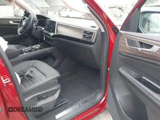 2024 Volkswagen Atlas SEL with VIN 1V2BR2CA3RC533646, listed as a IAAI auction lot 41772115 with 10,498 mi miles and . Bid and sale history available at DreamBid. Image 5.