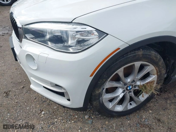 2016 BMW X5 xDrive35i with VIN 5UXKR0C58G0S86775, listed as a IAAI auction lot 41106196 with 104,837 mi miles. Bid and sale history available at carsss.com. Image 21.