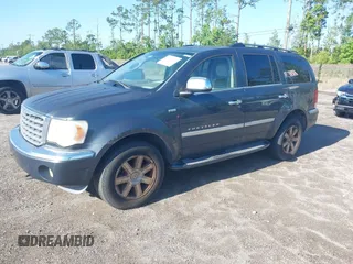 2008 Chrysler Aspen Limited z VIN 1A8HW58228F158488, wystawiony jako IAAI lot #42259976 z przebiegiem 164 330 mil mil oraz . Historia ofert i sprzedaży dostępna na DreamBid. Obrazek 2.