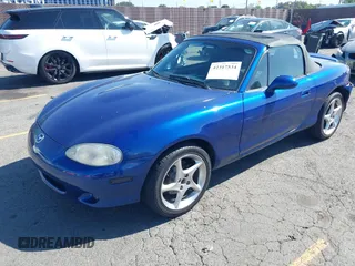 2003 Mazda MX-5 Miata Cloth z VIN JM1NB353830301964, wystawiony jako IAAI lot #42317534 z przebiegiem 192 342 mil mil oraz . Historia ofert i sprzedaży dostępna na DreamBid. Obrazek 17.
