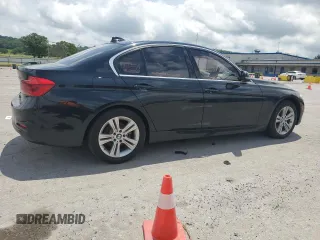 2018 BMW 3 Series 330i z VIN WBA8B9G5XJNU99474, wystawiony jako Copart lot #61053485 z przebiegiem 66 868 mil mil oraz Szkoda całkowita • Salvage title. Historia ofert i sprzedaży dostępna na DreamBid. Obrazek 3.