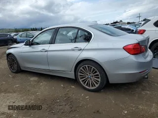 2012 BMW 3 Series 335i z VIN WBA3A9C59CF270610, wystawiony jako Copart lot #51292985 z przebiegiem 132 379 mil mil oraz Szkoda całkowita • Salvage title. Historia ofert i sprzedaży dostępna na DreamBid. Obrazek 2.