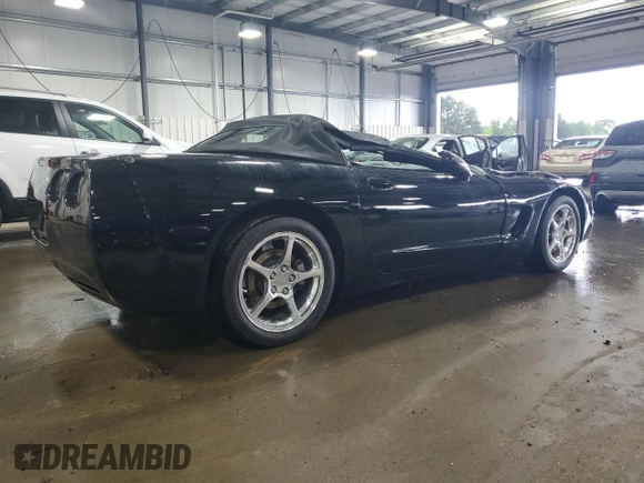 2002 Chevrolet Corvette with VIN 1G1YY32G425105016, listed as a Copart auction lot 58575714 with 33,152 mi miles and Salvage Title. Bid and sale history available at carsss.com. Image 3.