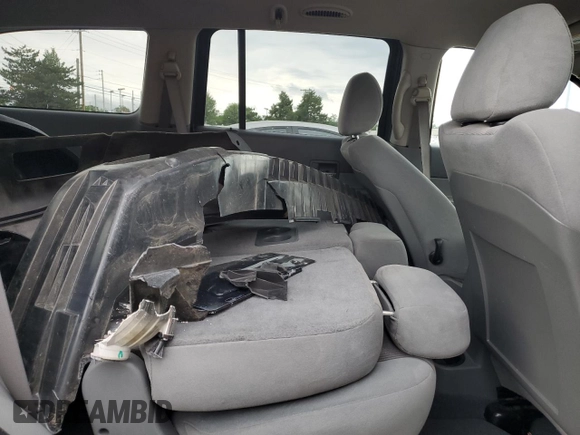 2004 Dodge Durango SLT z VIN 1D4HB48N14F168496, wystawiony jako Copart lot #59863915 z przebiegiem 99 629 mil mil oraz Szkoda całkowita • Salvage title. Historia ofert i sprzedaży dostępna na DreamBid. Obrazek 11.