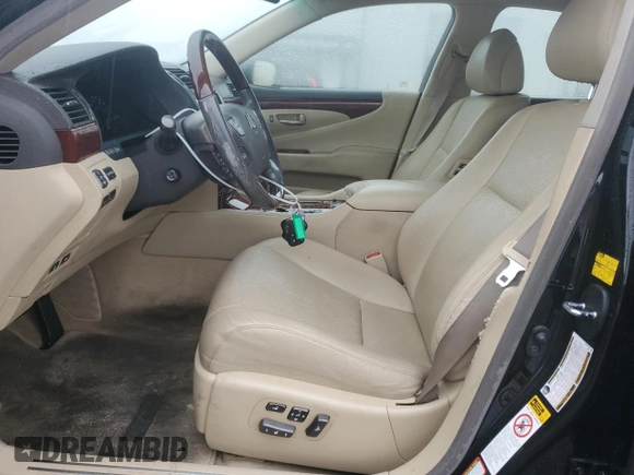 2007 Lexus LS 460 z VIN JTHBL46F775041515, wystawiony jako Copart lot #55147975 z przebiegiem 193 755 mil mil oraz Szkoda całkowita • Salvage title. Historia ofert i sprzedaży dostępna na DreamBid. Obrazek 7.