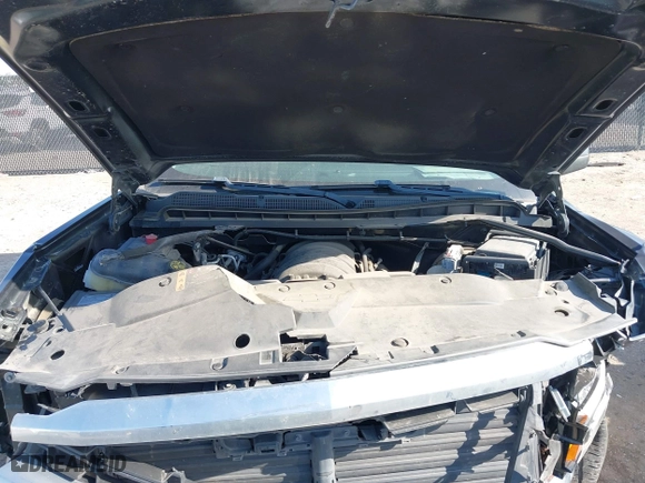 2018 Chevrolet Silverado 1500 LT with VIN 3GCPCREC1JG537552, listed as a IAAI auction lot 41944899 with 92,075 mi miles. Bid and sale history available at carsss.com. Image 10.